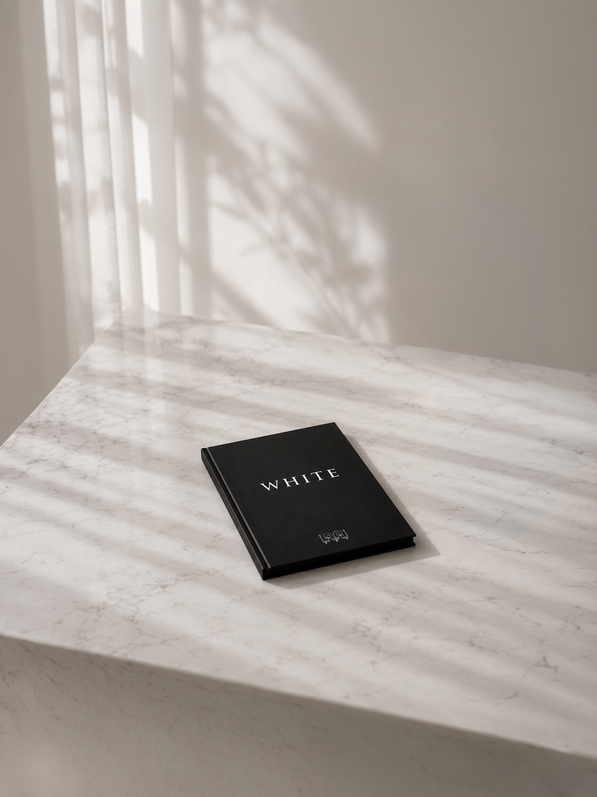 インテリア絵本|WHITE
